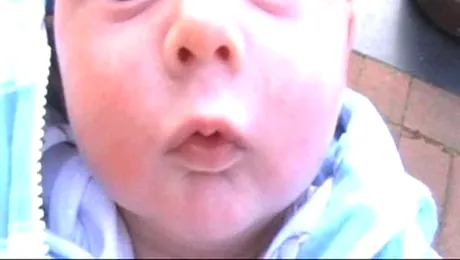 Vocea unei fantome auzita din gura unui bebelus (Video)