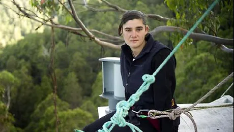 De ce a trăit o femeie 15 luni într-un copac