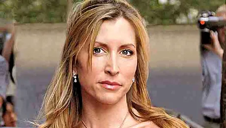 Fosta sotie a lui Paul McCartney patineaza intr-un picior!