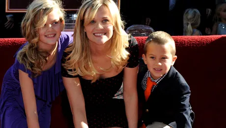 Reese Witherspoon a primit o stea pe Hollywood Walk of Fame