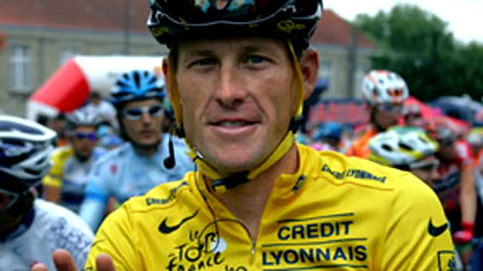 Lance Armstrong revine in circuitul profesionist