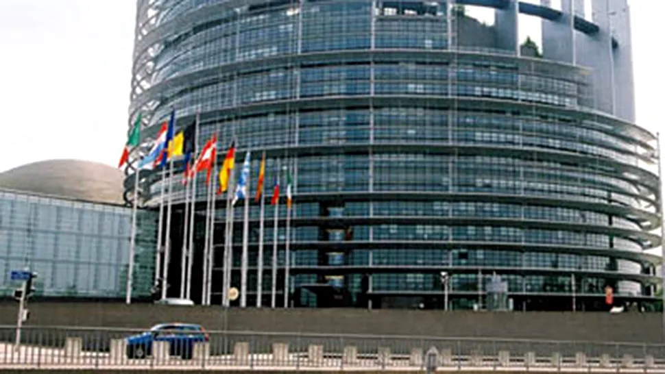 Cladirea Parlamentului European - pericol public!