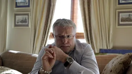 Bataie intre miliardari, in direct la TV