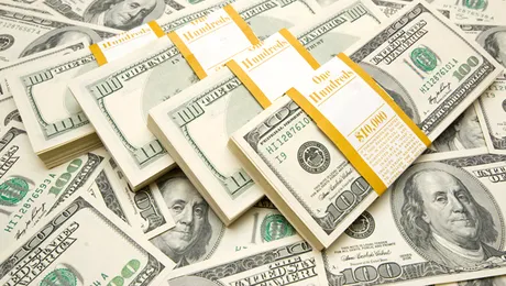 Un hoț a returnat 800 de dolari, furați în anii ’80