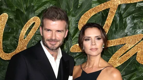 David și Victoria Beckham au publicat pe reţelele de socializare poze provocatoare cu fiul lor în vârstă de 17 ani