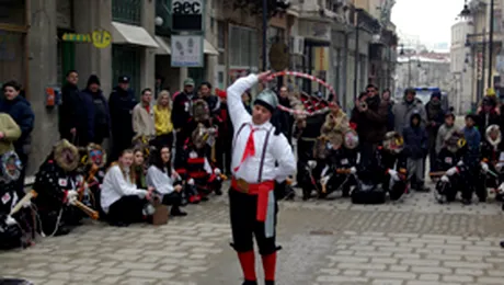 Parada Lolelor pe strazile Bucurestiului vechi