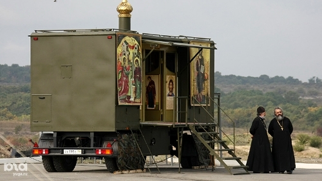 Echipa Domnului - preotii parasutisti