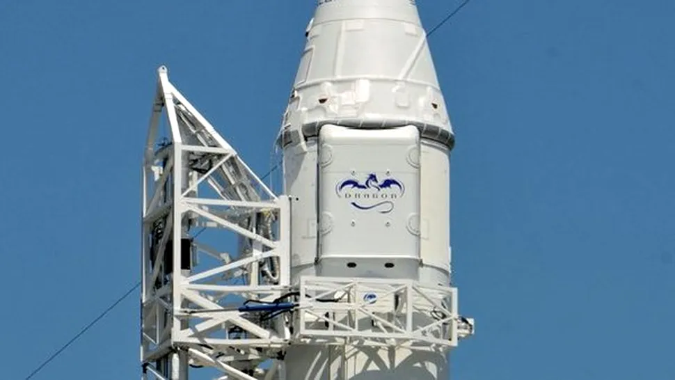 Capsula spațială Dragon, lansată în prima sa misiune 
