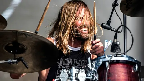 Bateristul Foo Fighters, Taylor Hawkins, a murit. Muzicianul avea 50 de ani
