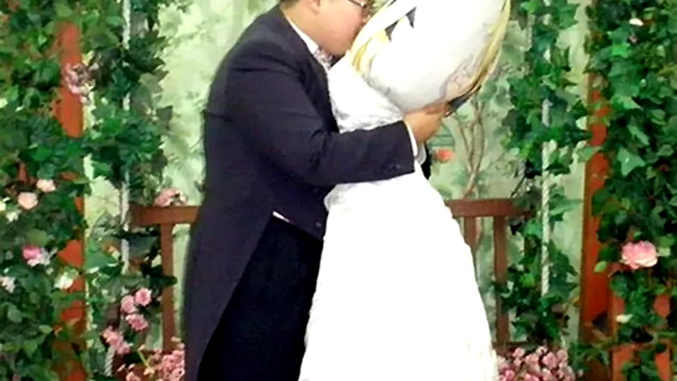Un coreean s-a casatorit cu o perna