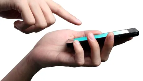 Ce a urmat după ce a coborât pe șinele de la metrou să își recupereze telefonul (Video)