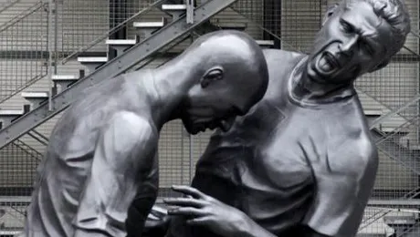 Un gest necuvenit al fotbalistului Zidane a devenit statuie