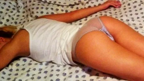 O cântăreaţă de la noi îşi pune silicoane! Cum arată „natur”