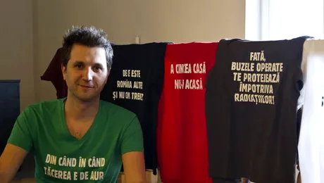 Andi Moisescu despre tricourile inscripționate pe care le poartă în emisiune