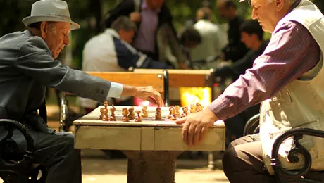 România are mai mulți pensionari decât salariați