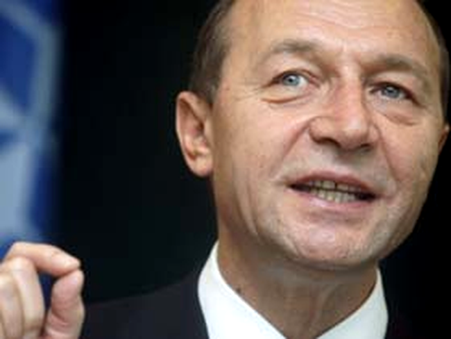 Basescu: Taxa auto e ilegala