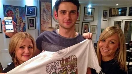 El a reușit să mănânce un sandviș de trei kilograme și 8.000 de calorii!