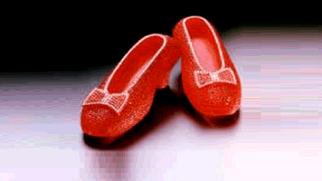 Pantofii roșii House of Harry Winston