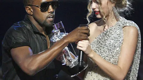 Kanye West e beat, dar ii tine partea lui Beyonce (VIDEO)