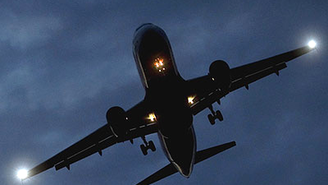 Traficul aerian va fi interzis, noaptea, pe Aeroportul Baneasa