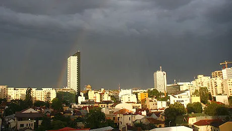 Vremea Apropo.ro: Ploi torentiale, vant puternic si grindina!