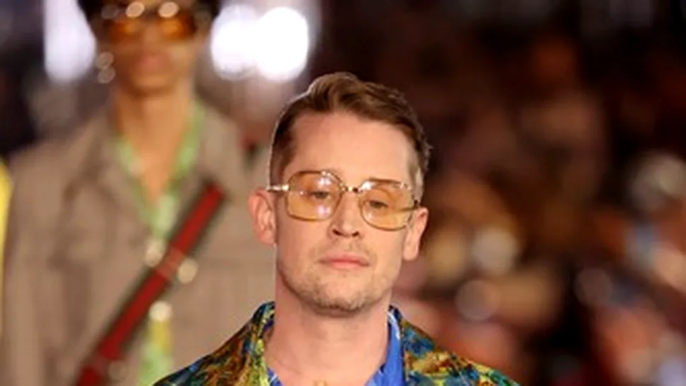 Macaulay Culkin a participat ca model la Gucci Fashion Show din Los Angeles