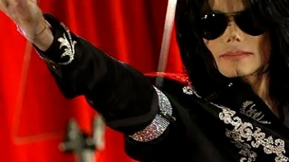 Michael Jackson invata sa leviteze
