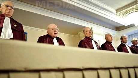 Curat murdar, coane Fanica! Banii castigati in instanta de bugetari vin in 2016