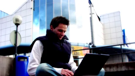 Jumătate dintre români nu au folosit niciodată internetul!