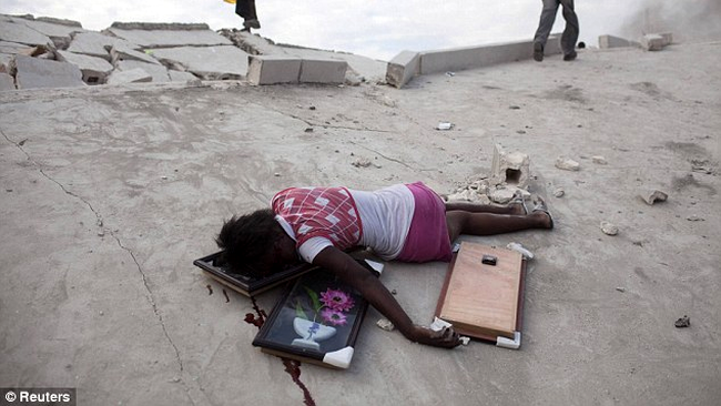 Fabienne Geismar (15 ani) a fost impuscata de politie in cap