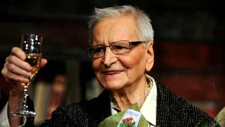 Radu Beligan sărbătoreşte pe scenă 97 de ani