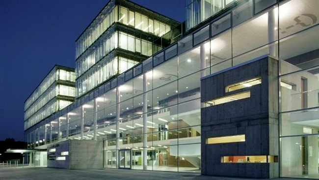 justice center leoben inchisoare