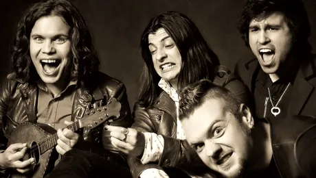 Trupa Bosquito are două mari surprize pentru „Prieteni”