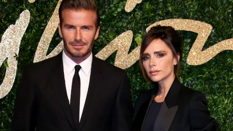 Victoria Beckham, apariţie de senzaţie în costum de baie!