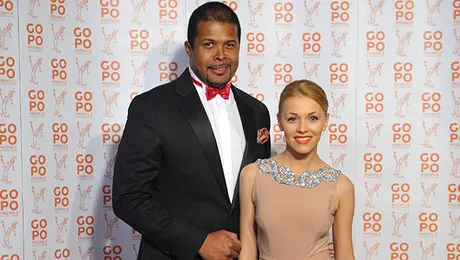 Dragoste la locul de muncă! Iată 10 cupluri care s-au cunoscut la job