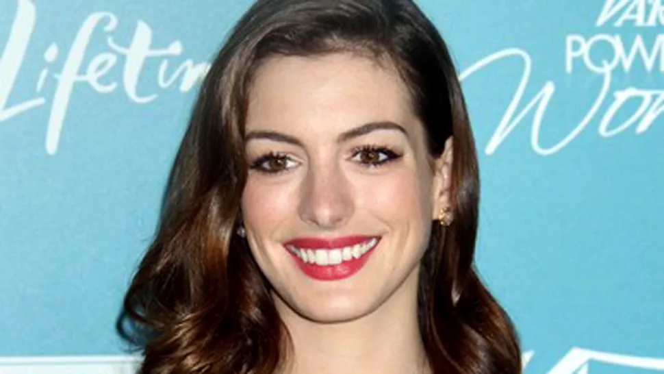 Anne Hathaway refuză tratamentul cu Botox