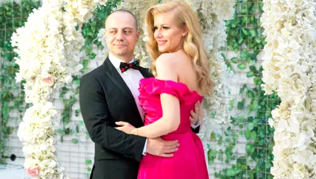 Dan Badea şi soţia sa Mădălina şi-au creştinat primul copil