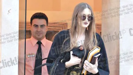 Iulia Albu are un animal de companie unicat: un cochin pitic!