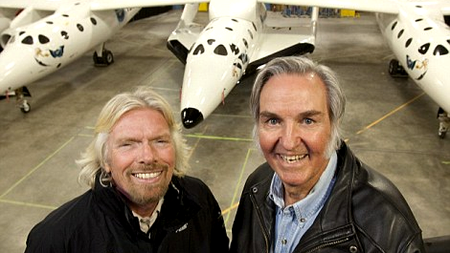 Sir Richard Branson si designerul Burt Rutan
