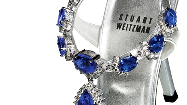 Sandalele Tanzanite de la Stuart Weitzman
