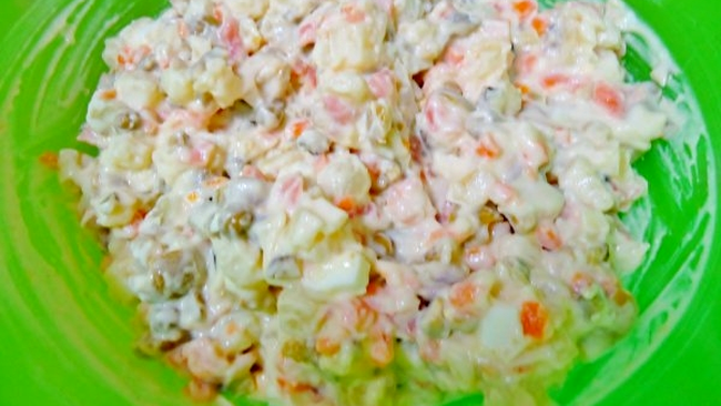 salată boeuf cu somon afumat