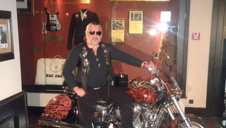 Nicu Covaci a renascut precum pasarea Phoenix, dupa fiecare accident auto-moto din viata sa