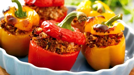 Rețete ardei umpluți: 12 rețete de ardei umpluți