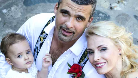 Ce fetiţă frumoasă are Monica Davidescu!