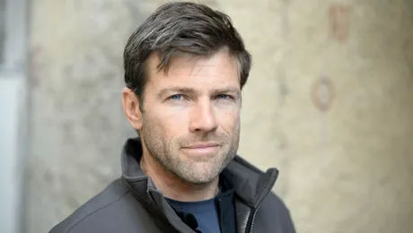 Jonathan Legg – Tânăr, neliniştit şi globetrotter profesionist! Cum e să ai cel mai incitant job din lume