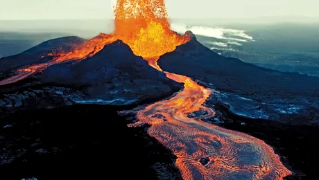 Cursele aeriene din Romania, suspendate partial din cauza eruptiei vulcanice