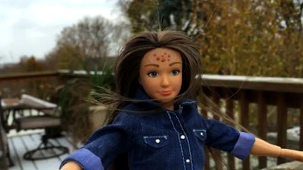 ''Rivala'' a lui Barbie, Lammily, are acnee, celulită și coșuri