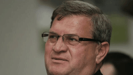 Muresan sare la gatul lui Piturca