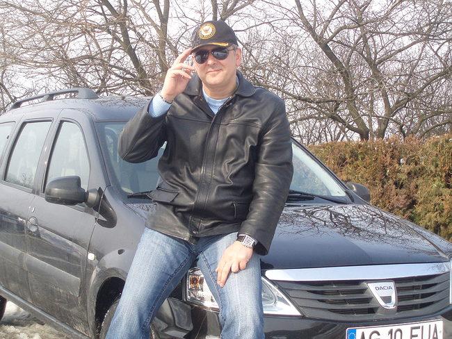 Si vedeta Pro TV Mihai Dedu o sa vorbeasca despre Dacia Logan, dar modelul MCV