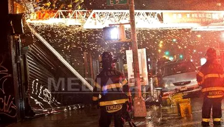 Uraganul Sandy: Cel puțin 16 morți, curentul electric întrerupt în mai multe zone, străzi inundate